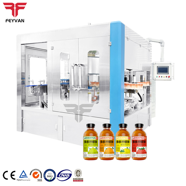 Machine d'&eacute;tiquetage automatique de bouteilles enveloppantes
